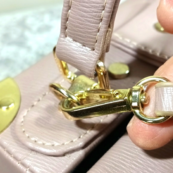 Madison West Beautiful Light Pink Handbag/Crossbody Box Women's Bag - Picture 17 of 17